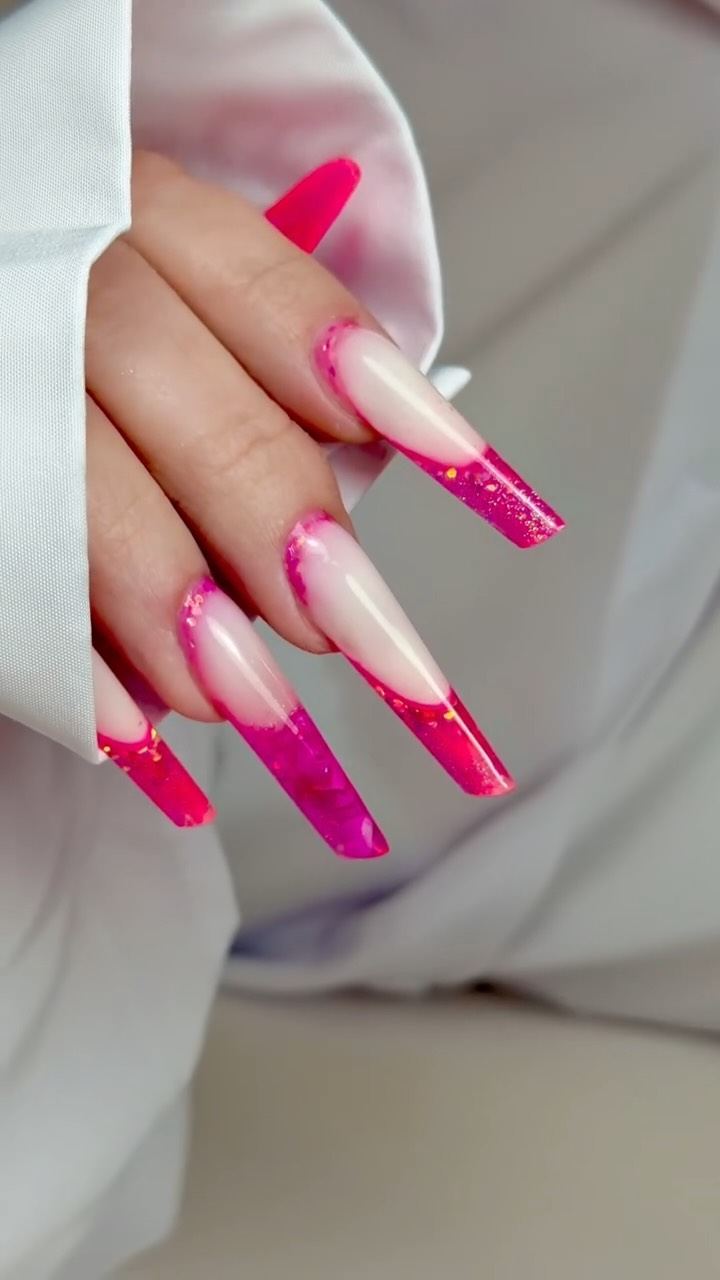 Pinke French Nägel
